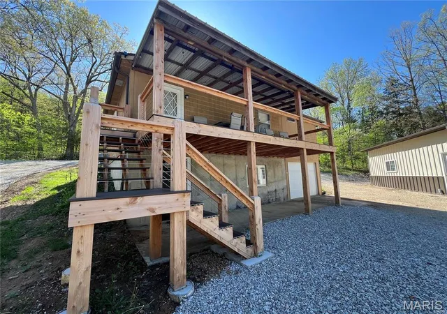Photo 4 of Single Family Residence at 9 Summit Lane, Hermann, MO 65041 | MLS# MIS25013112 | | Sold on 2025-07-03