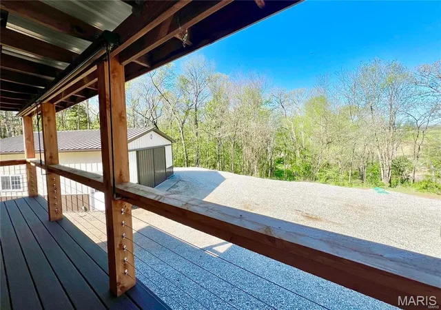 Photo 5 of Single Family Residence at 9 Summit Lane, Hermann, MO 65041 | MLS# MIS25013112 | | Sold on 2025-07-03