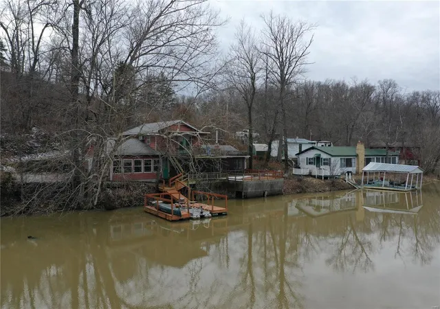 Photo 1 of Single Family Residence at 6791 Southshore Dr, Fulton, MO 65251 | MLS# MIS25013194 | | Sold on 2025-05-21