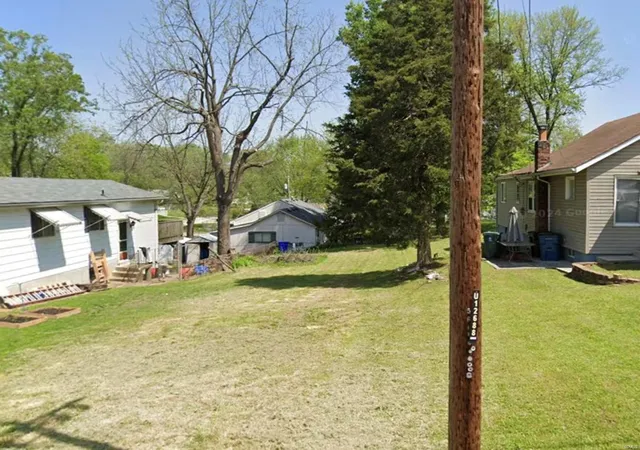 Land for sale at 5615 Willard Ave, Saint Louis, MO 63123 | MLS# MIS25013293 | Listing updated on 2025-07-16