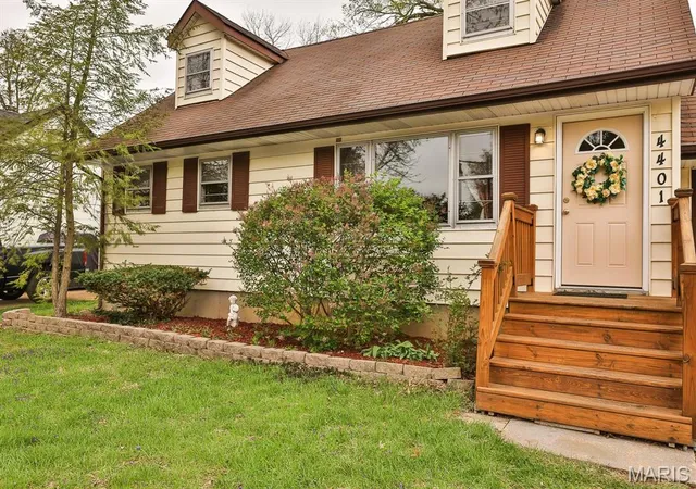 Photo 2 of Single Family Residence at 4401 Treadway Ln, Saint Louis, MO 63134 | MLS# MIS25013387 |  | Sold on 2025-05-13