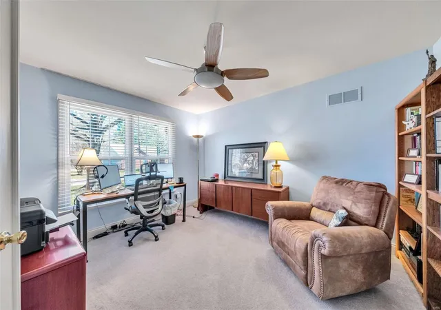 Photo 4 of Single Family Residence at 2377 Canyon Dr, Saint Charles, MO 63303 | MLS# MIS25013399 | | Sold on 2025-04-24