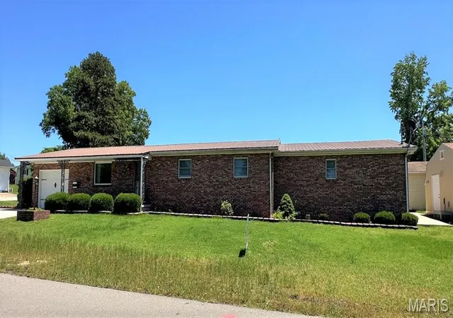 Photo 2 of Single Family Residence at 501 Forrest, Dexter, MO 63841 | MLS# MIS25013457 |  | Sold on 2025-12-16