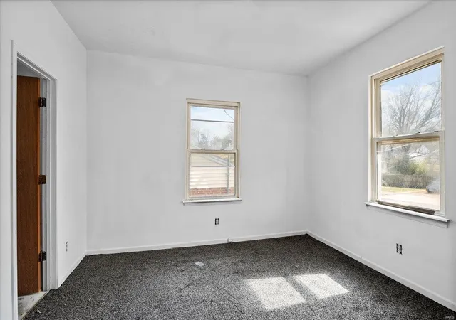 Photo 3 of Single Family Residence at 307 Eldridge Ave, Saint Louis, MO 63119 | MLS# MIS25013529 |  | Sold on 2025-05-08