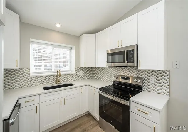 Photo 3 of Villa at 403 Cambridge Pl #A, Saint Peters, MO 63376 | MLS# MIS25013594 | | Sold on 2025-07-16