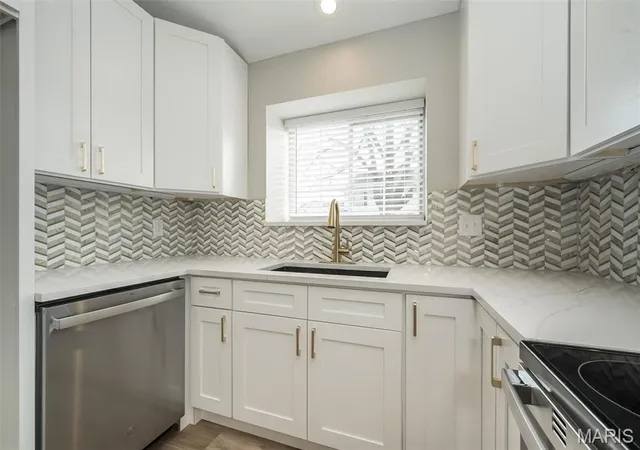 Photo 4 of Villa at 403 Cambridge Pl #A, Saint Peters, MO 63376 | MLS# MIS25013594 | | Sold on 2025-07-16