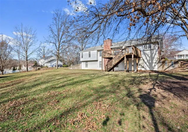 Photo 2 of Single Family Residence at 4605 Briargate Dr, Saint Charles, MO 63304 | MLS# MIS25013630 | | Sold on 2025-04-22