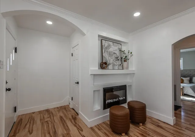 Photo 3 of Single Family Residence at 600 Horn Ave, Saint Louis, MO 63125 | MLS# MIS25013702 | | Sold on 2025-04-21
