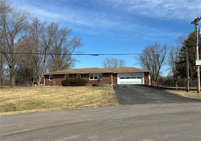 Photo 2 of Single Family Residence at 2789 Walnut Ave, Kingdom City, MO 65262 | MLS# MIS25013711 | | Sold on 2025-05-01