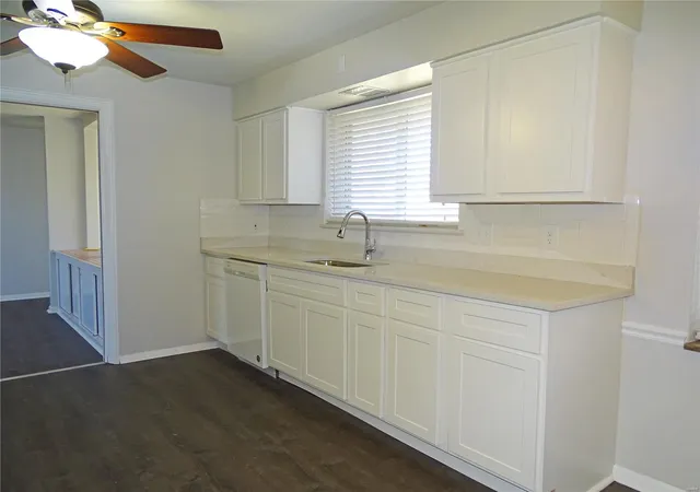 Photo 4 of Single Family Residence at 11954 Gravois Rd, Saint Louis, MO 63127 | MLS# MIS25013762 | | Sold on 2025-04-22