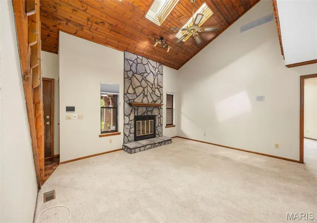 Photo 4 of Townhouse at 2097 Avignon Dr #B, Saint Charles, MO 63303 | MLS# MIS25013795 | | Sold on 2025-06-05