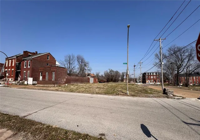 Photo 2 of Land for sale at 1901 Benton St, Saint Louis, MO 63106 | MLS# MIS25013815 | Listing updated on 2025-04-29