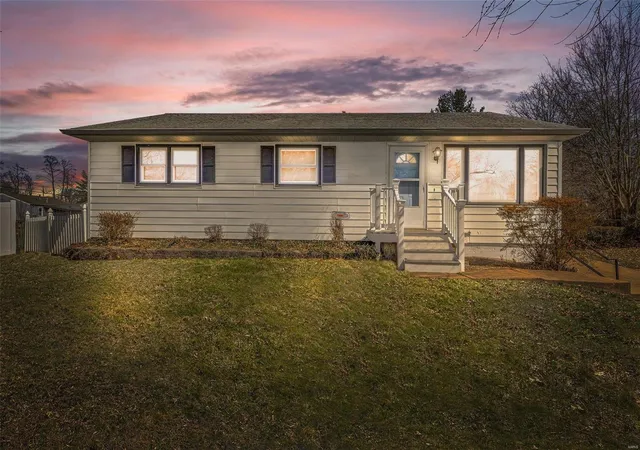 Photo 1 of Single Family Residence at 10400 Bimini Dr, Saint Louis, MO 63123 | MLS# MIS25013853 | | Sold on 2025-04-11