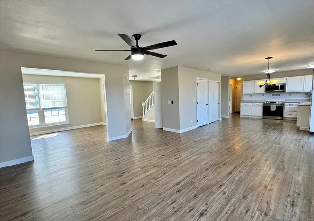 Photo 4 of Single Family Residence at 3934 Rhine Ct, Saint Charles, MO 63304 | MLS# MIS25013925 |  | Sold on 2025-05-09
