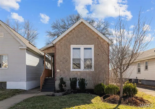 Single Family Residence at 6402 Fyler Ave, Saint Louis, MO 63139 | MLS# MIS25013960 | | Sold on 2025-06-12