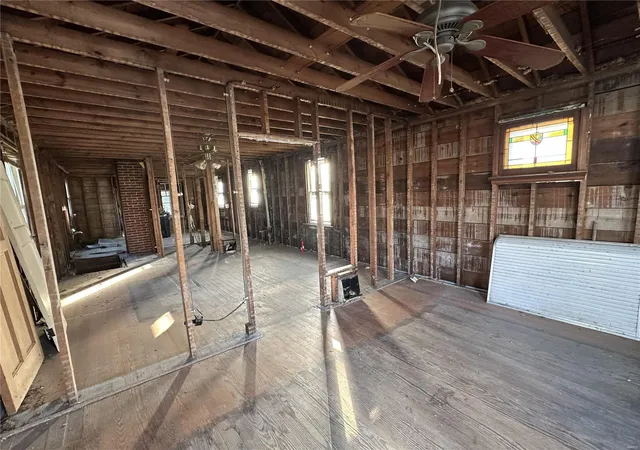 Photo 1 of Single Family Residence at 3710 Orient Ave, Saint Louis, MO 63125 | MLS# MIS25013969 | | Sold on 2025-04-08
