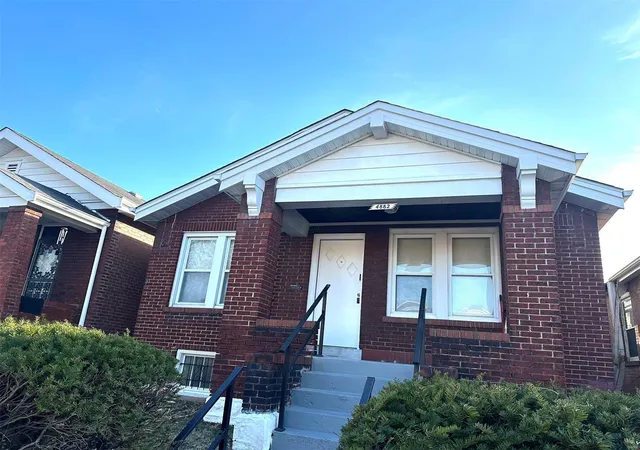 Single Family Residence at 4882 San Francisco Ave, Saint Louis, MO 63115 | MLS# MIS25013996 | | Sold on 2025-04-30