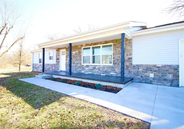 Photo 2 of Single Family Residence at 207 North Street, Paris, MO 65275 | MLS# MIS25014038 | | Sold on 2025-04-21