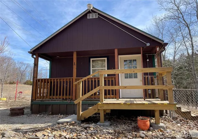 Photo 1 of Farm at 237 Scanland Farm Rd, Montgomery City, MO 63361 | MLS# MIS25014057 |  | Sold on 2025-07-30