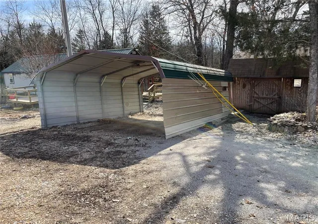Photo 4 of Farm at 237 Scanland Farm Rd, Montgomery City, MO 63361 | MLS# MIS25014057 |  | Sold on 2025-07-30