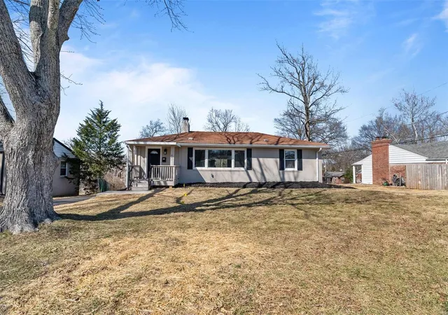 Photo 1 of Single Family Residence at 641 Lewiston Dr, Saint Louis, MO 63122 | MLS# MIS25014116 |  | Sold on 2025-04-14