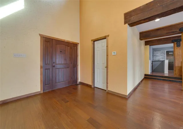 Photo 4 of Single Family Residence at 4550 Fort Hill Trail, Hillsboro, MO 63050 | MLS# MIS25014295 | | Sold on 2025-07-03