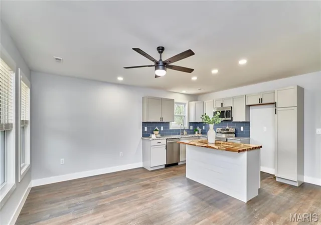 Photo 3 of Single Family Residence at 117 North Illinois St, New Florence, MO 63363 | MLS# MIS25014312 | | Sold on 2025-05-29
