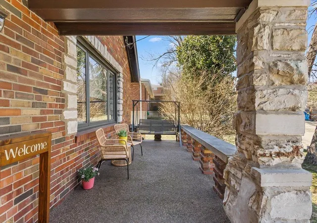 Photo 3 of Single Family Residence at 7114 Horner Ave, Saint Louis, MO 63117 | MLS# MIS25014315 | | Sold on 2025-05-05