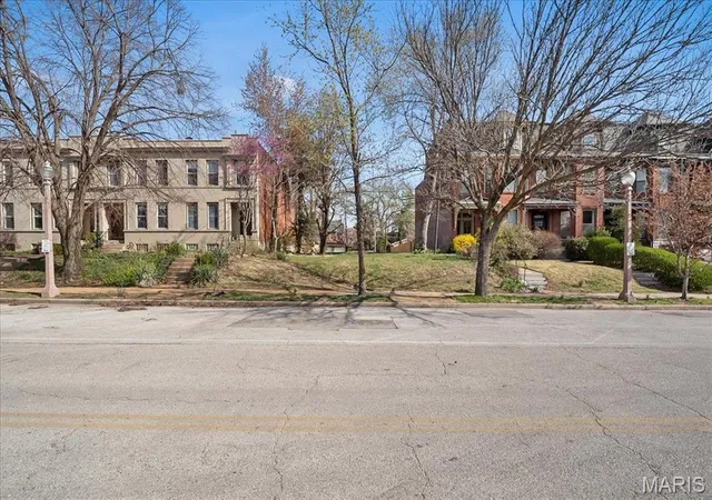 Land at 4143 Laclede Ave, Saint Louis, MO 63108 | MLS# MIS25014455 | | Sold on 2026-07-07