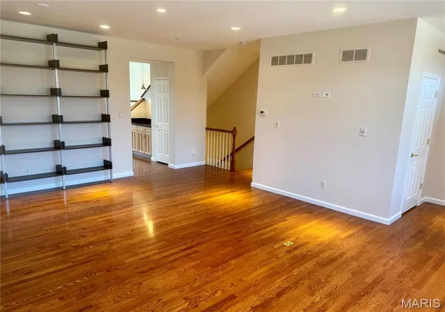 Photo 3 of Townhouse at 4224 Laclede Ave #C, Saint Louis, MO 63108 | MLS# MIS25014594 | | Sold on 2025-07-21