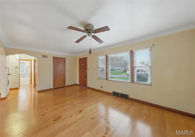 Photo 4 of Single Family Residence at 812 Uplynn, Saint Louis, MO 63135 | MLS# MIS25014742 |  | Sold on 2025-07-31