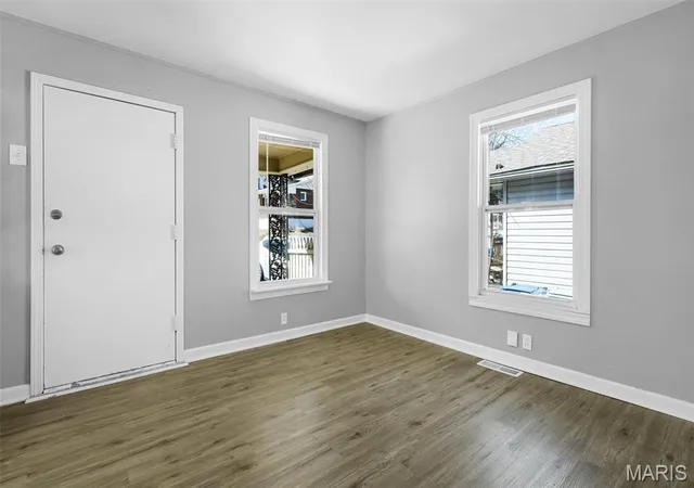 Photo 1 of Single Family Residence at 2430 Wallis Ave, Saint Louis, MO 63114 | MLS# MIS25014838 | | Sold on 2025-08-18