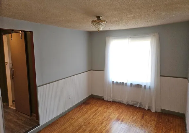 Photo 4 of Single Family Residence at 1137 Hudson Rd, Saint Louis, MO 63135 | MLS# MIS25015064 | | Sold on 2025-04-25