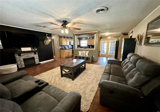 Photo 3 of Single Family Residence at 20097 County Road 1230, Saint James, MO 65559 | MLS# MIS25015320 | | Sold on 2025-05-23