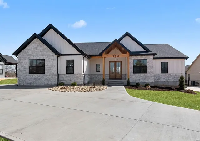 Single Family Residence at 6412 Hagemann Rd, Saint Louis, MO 63128 | MLS# MIS25015324 | | Sold on 2025-04-18