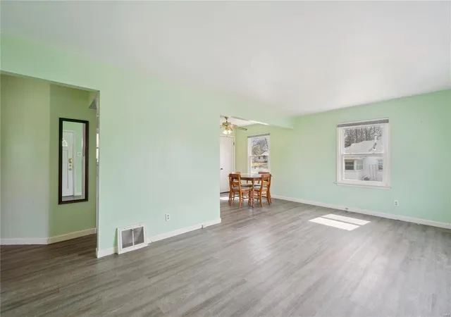 Photo 3 of Single Family Residence at 10647 Saint Veronica Ct, Saint Ann, MO 63074 | MLS# MIS25015384 | | Sold on 2025-04-28