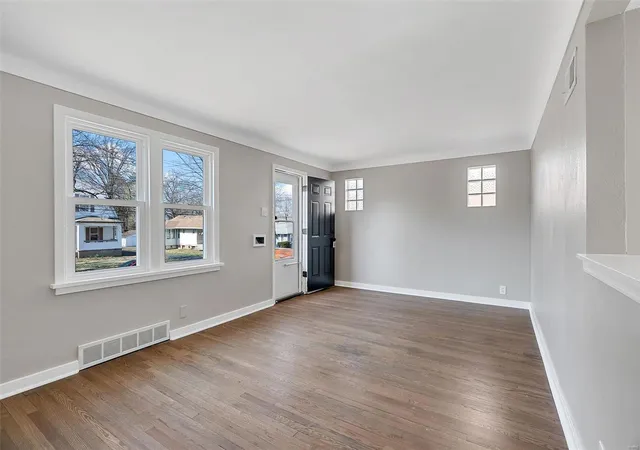 Photo 3 of Single Family Residence at 3534 Boswell Ave, Saint Louis, MO 63114 | MLS# MIS25015390 | | Sold on 2025-05-30