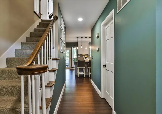 Photo 4 of Single Family Residence at 2153 Telford Dr, Saint Louis, MO 63125 | MLS# MIS25015410 | | Sold on 2025-06-11