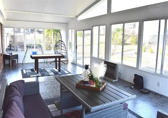 Photo 1 of Single Family Residence at 4811 Broad Oak Dr, Saint Louis, MO 63128 | MLS# MIS25015546 | | Sold on 2025-04-29