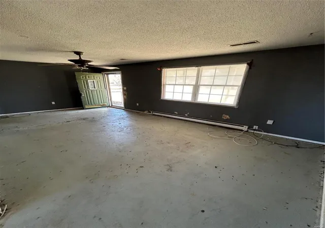 Photo 3 of Single Family Residence at 3351 Kay Dr, Bernie, MO 63822 | MLS# MIS25015597 | | Sold on 2025-05-22