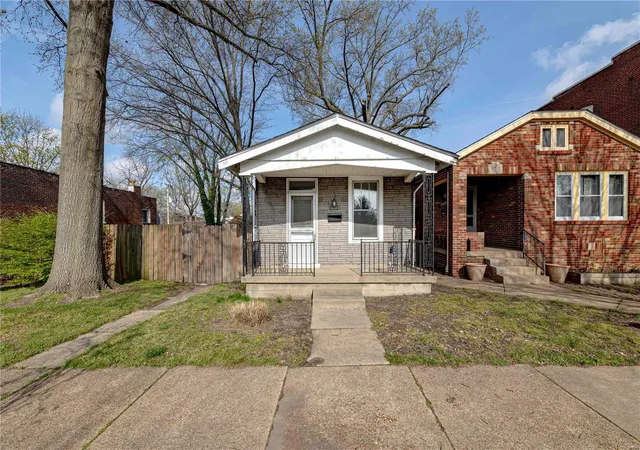 Single Family Residence at 5105 Vermont Ave, Saint Louis, MO 63111 | MLS# MIS25015609 | | Sold on 2025-05-07