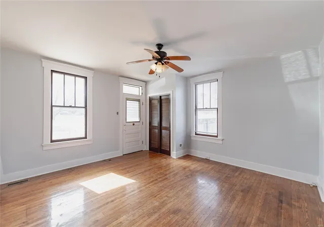 Photo 1 of Single Family Residence at 5105 Vermont Ave, Saint Louis, MO 63111 | MLS# MIS25015609 | | Sold on 2025-05-07