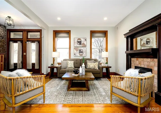 Photo 2 of Single Family Residence at 3828 Fairview Ave, Saint Louis, MO 63116 | MLS# MIS25015642 | | Sold on 2025-04-24