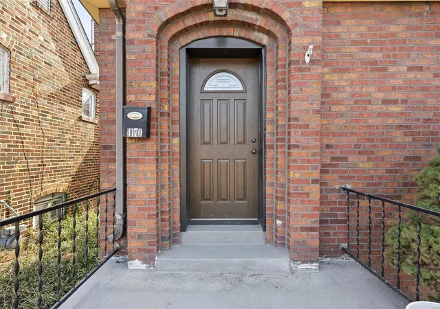 Photo 3 of Single Family Residence at 4170 Tyrolean Ave, Saint Louis, MO 63116 | MLS# MIS25015823 | | Sold on 2025-05-23
