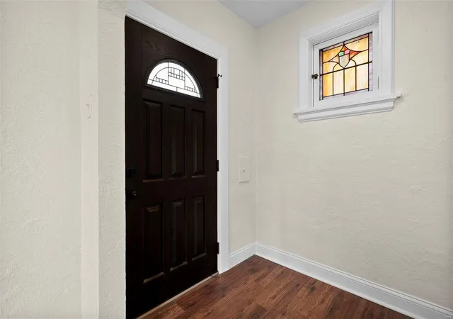 Photo 4 of Single Family Residence at 4170 Tyrolean Ave, Saint Louis, MO 63116 | MLS# MIS25015823 | | Sold on 2025-05-23