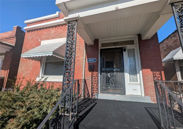 Photo 2 of Single Family Residence at 4207 College Ave, Saint Louis, MO 63107 | MLS# MIS25015867 | | Sold on 2025-05-14
