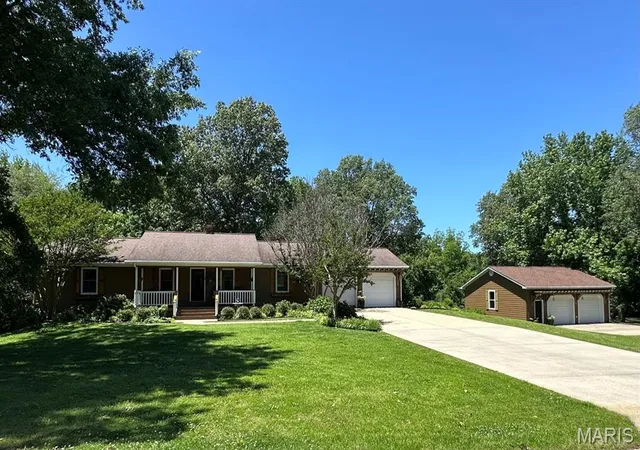 Photo 1 of Single Family Residence at 14348 Hidden Trails Cir, Dexter, MO 63841 | MLS# MIS25015887 | | Sold on 2025-07-18