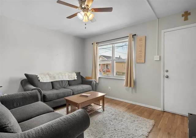 Photo 3 of Single Family Residence at 311 Lenhardt Ave, Saint Louis, MO 63125 | MLS# MIS25015944 | | Sold on 2025-04-25