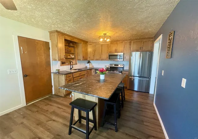 Photo 5 of Single Family Residence at 505 Union St, Marble Hill, MO 63764 | MLS# MIS25016227 |  | Sold on 2025-04-14