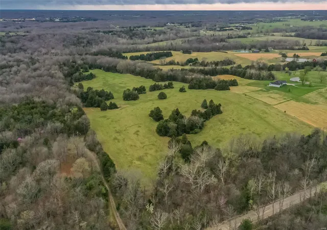 Photo 4 of Farm at 0 County Road 415, Fulton, MO 65251 | MLS# MIS25016231 | | Sold on 2025-05-09